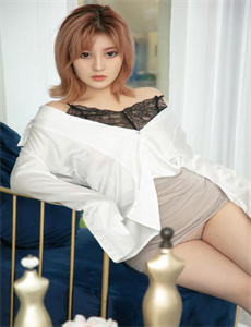 麻辣老师1这个女生有点冷