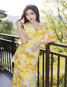 糊涂侦探：裸体炸弹